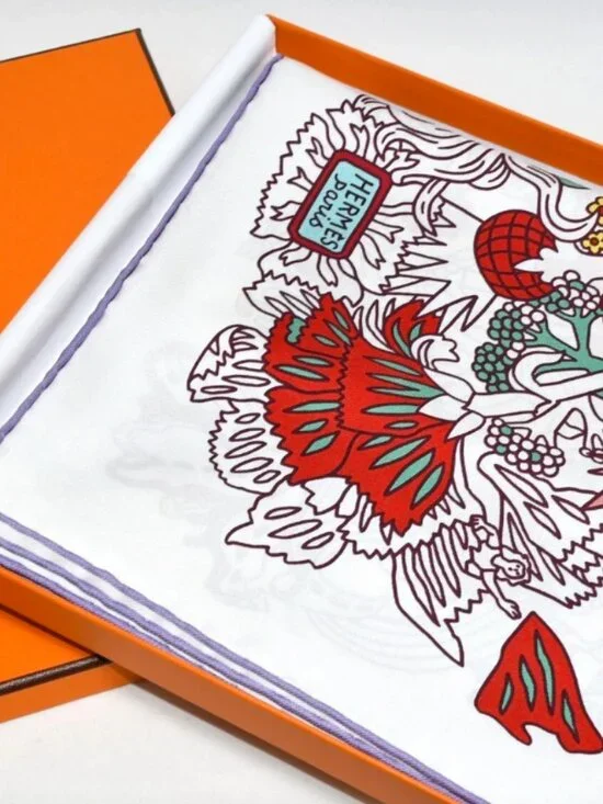 HERMES Carre 90 Scarf CACHE CACHE Fleuri Silk w/Tag White Flower by Pierre Marie - Picture 1 of 7